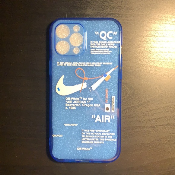 IPhone case - Picture 12 of 15